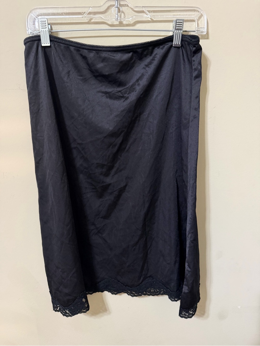 Women’s vintage slip skirt lace bottom detail 30” waist medium retro y2k chic